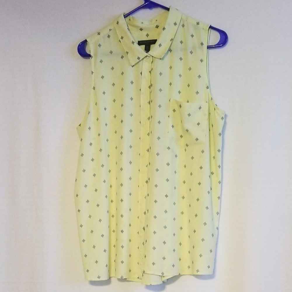 Banana Republic Sleeveless Blouse